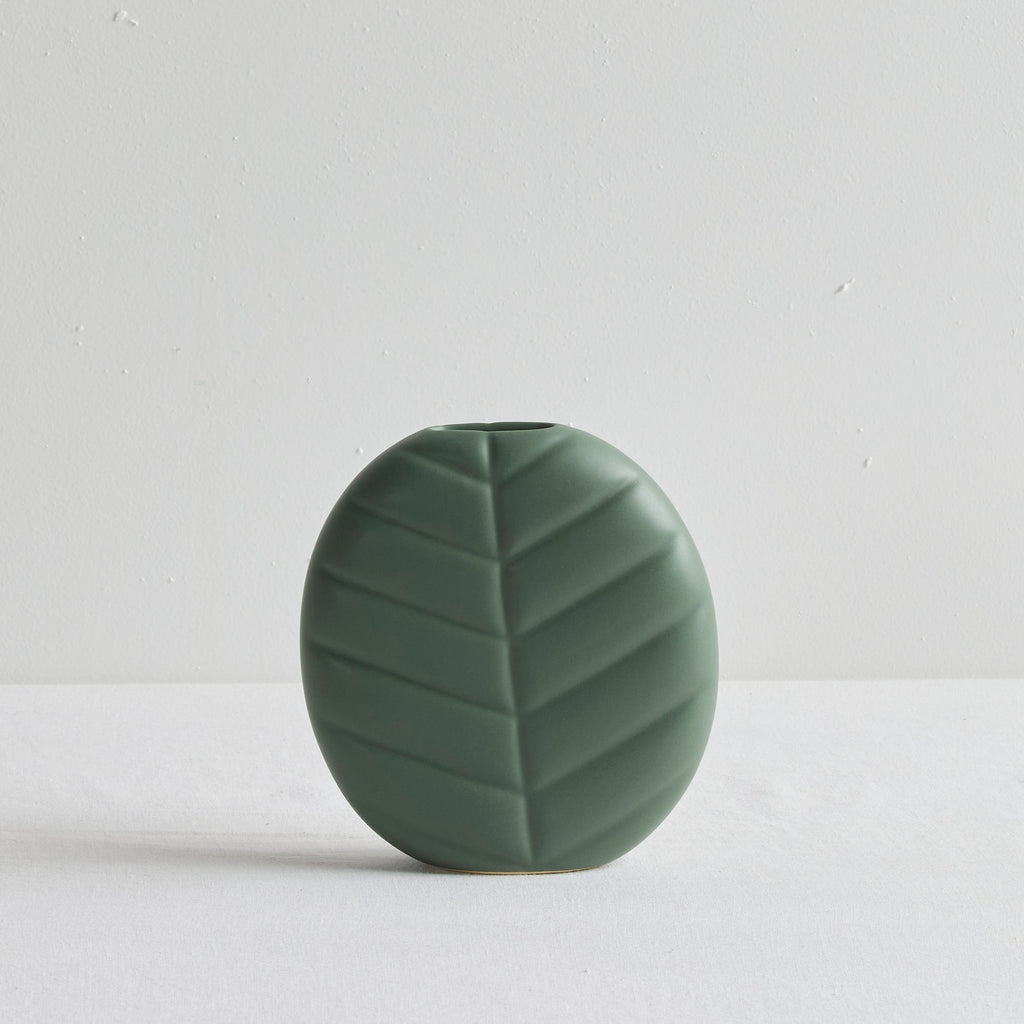 BROAD LEAF VASE - HOME DECORATION - 01