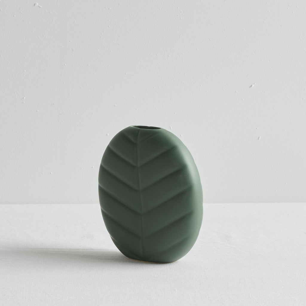 BROAD LEAF VASE - HOME DECORATION - 03