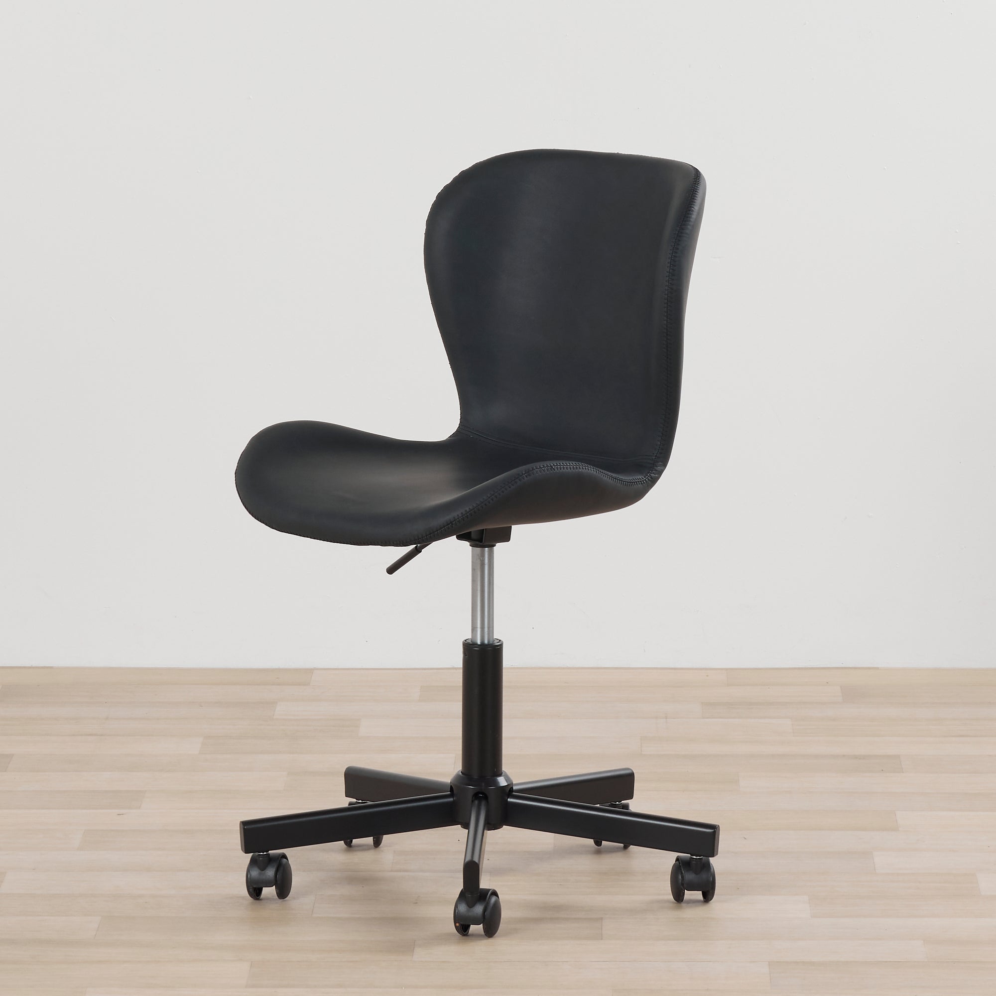 Sala PU Desk Chair Black – nood1