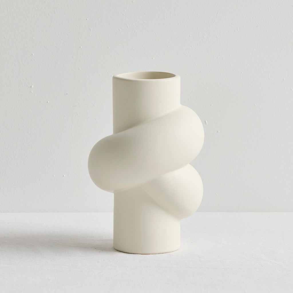 KNOT VASE - HOME DECORATION - 01