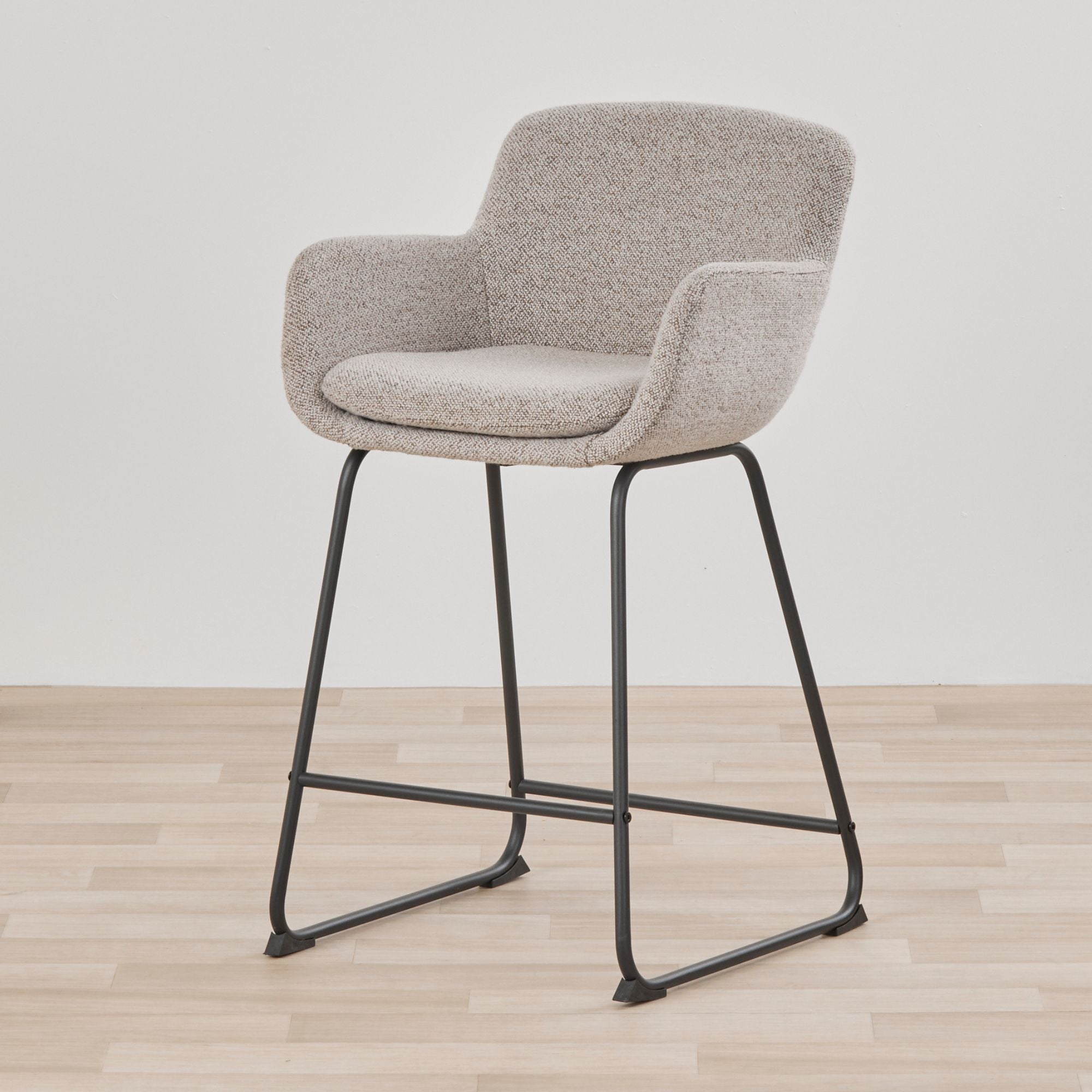 Lawrence Counter Stool Beige – nood