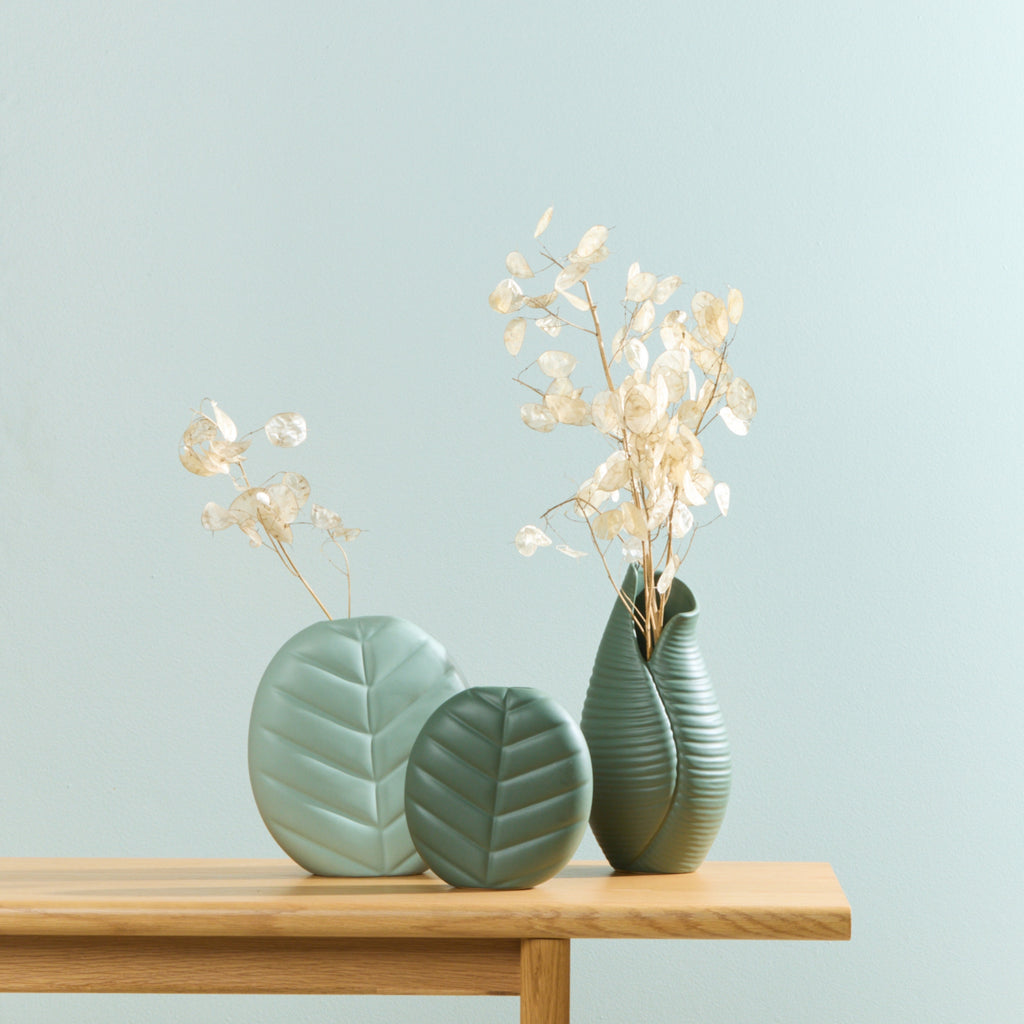LEAF ROLL VASE - HOME DECORATION - 02
