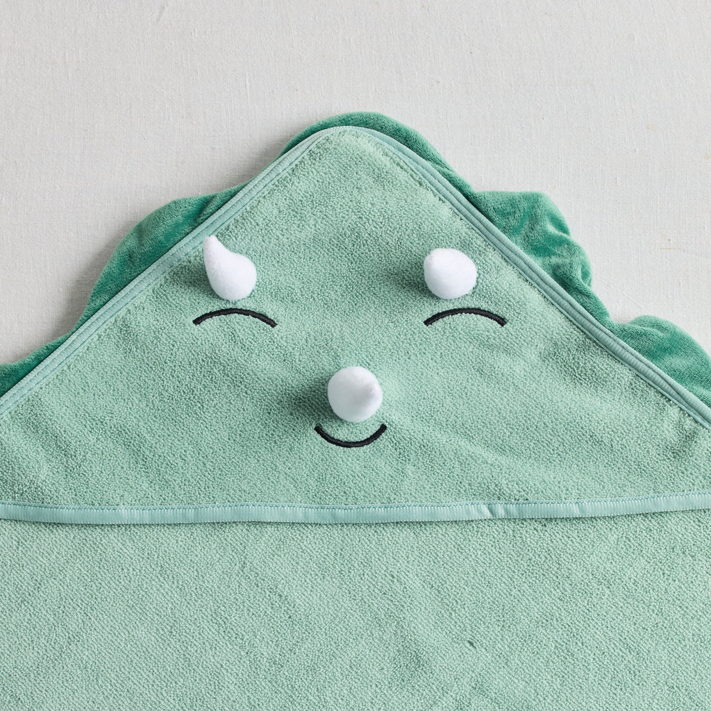 KIDS HOODED TOWEL - GIFTS & GADGETS - 01