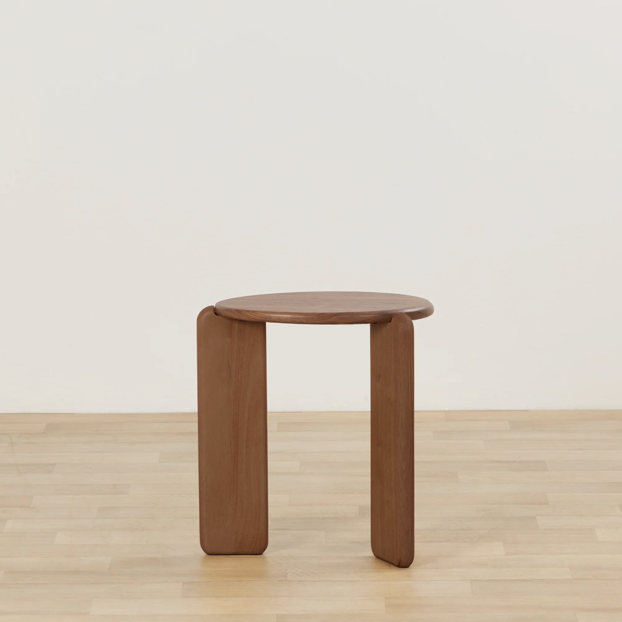 Pascal Side Table - Walnut – nood